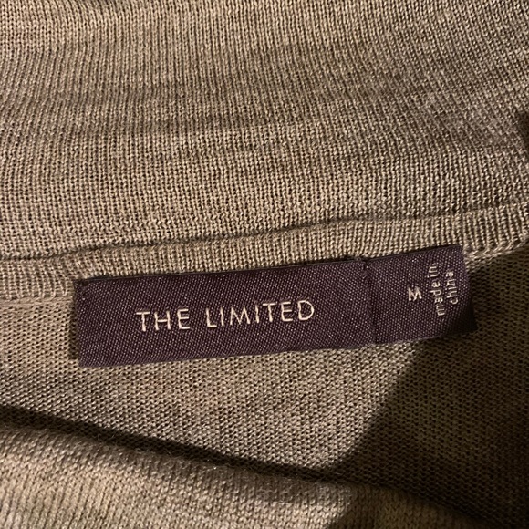 Sweater - Picture 4 of 4